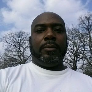 Meet your Posher, Lonnie